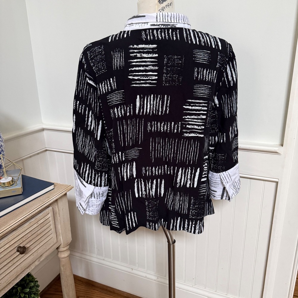 Ali Miles Womens Large Black White Abstract Art to Wear Button Front Jacket Red - Picture 3 of 7